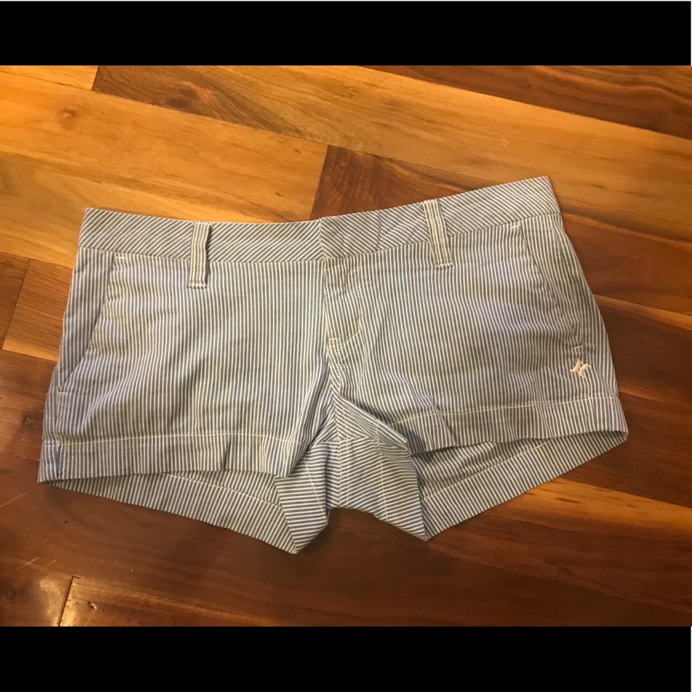 Hurley Striped shorts